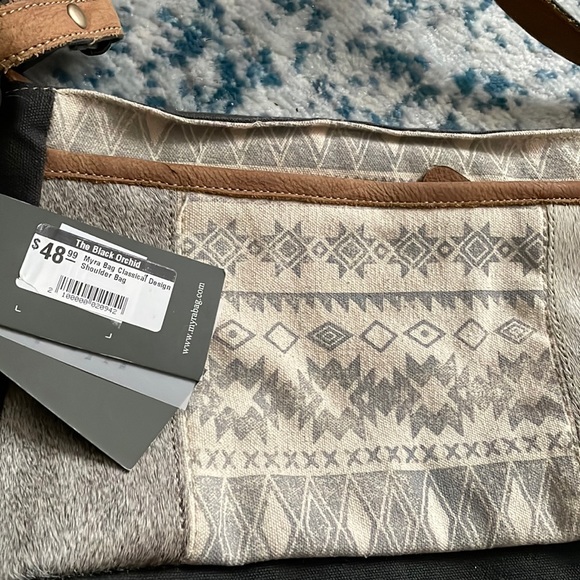 Myra Bag Classic Design crossbody& Shoulder Bag - Picture 2 of 5